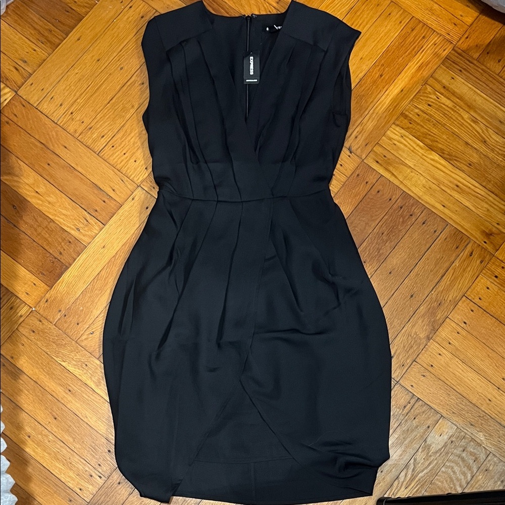 Express Black Pleated Midi Dress